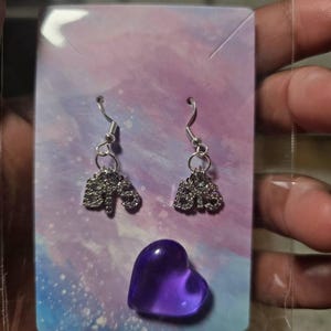 Amirah added a photo of their purchase