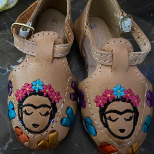 frida kahlo huaraches