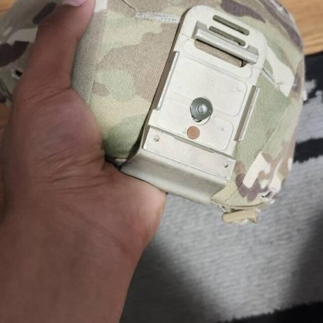 本物の米国陸軍タンノロトスナイトビジョンNVGマウントブラケット