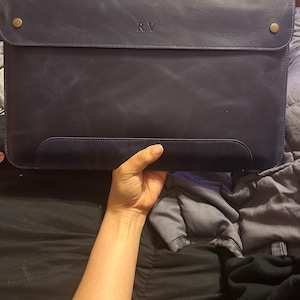 Roberto added a photo of their purchase
