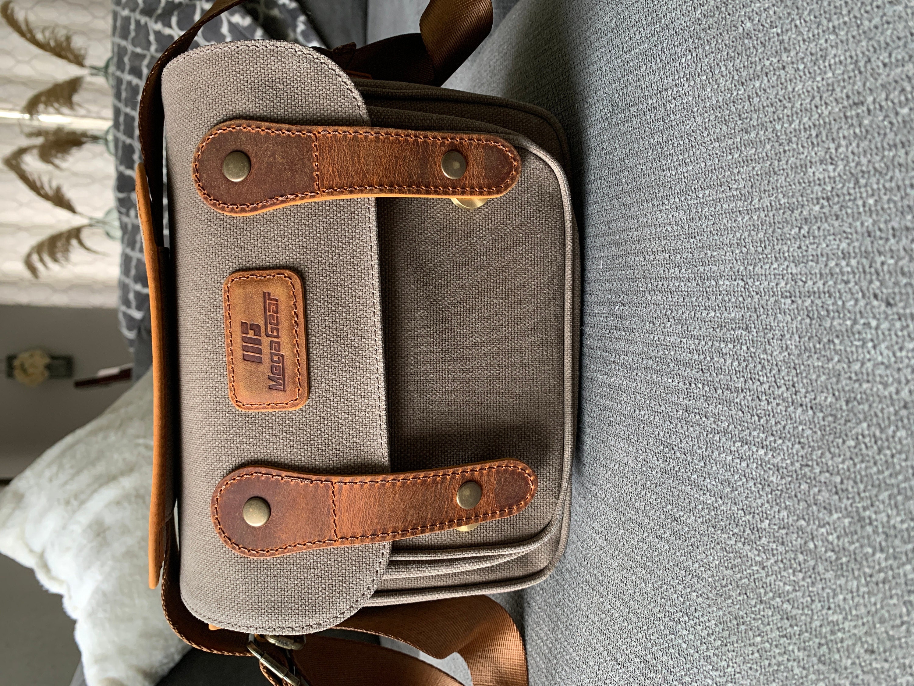 MegaGear Sequoia Canvas Camera Bag Shoulder Bag Case - Compatible with Canon Camera, Nikon, Sony SLR/DSLR Mirrorless Cameras and Lenses