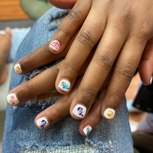 Divena added a photo of their purchase