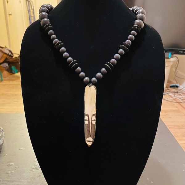 Elongated African Mask Batik Bone Feather Pendant – 100x22mm, Kenya, Black & White