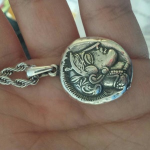 Elizabeth added a photo of their purchase