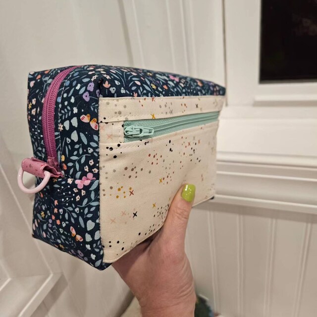 バッグ Box Zip Pouch M Box Zip Pouch M | DECi