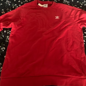 Ilianna added a photo of their purchase