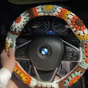 Handmade by Haniyyah: Car Steering Wheel Crochet Cover