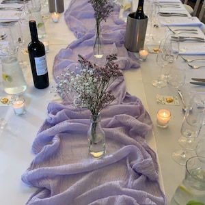 Lot De 50 Cartes Placement Table Cœur Creux Violet - Décoration Mariage Et Verres à Vin