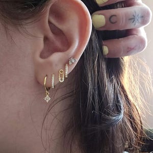 Dainty & Tiny Bee Shaped Stud Earrings - Etsy