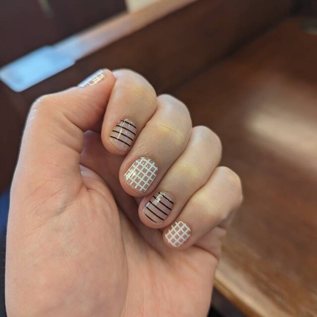 Solid Whisper Pink Heat Activated Nail Wraps -  Finland