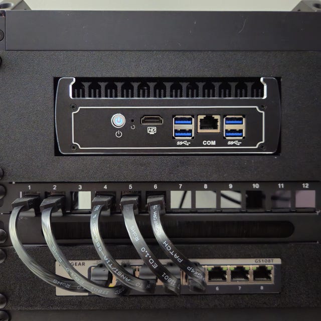 Customer photo of a 3D Rack Mounts mount installed