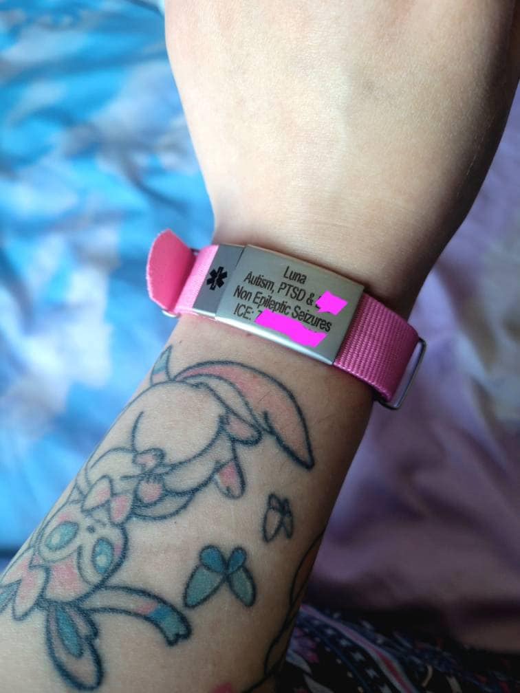 Emergency bracelet, personalized medical alert bracelet, allergy bracelet, diabetic, medical Id bracelet woman, kids medical ID bracelet