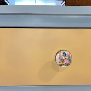 BEATRIX POTTER Peter Rabbit Jemima Puddle duck Tom Kitten Tiggy Winkle Jeremy Fisher knobs M2M bedding Kids Nursery drawer pulls... so cute!