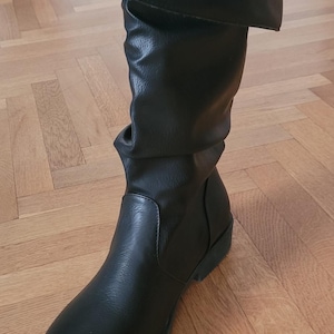 Günther added a photo of their purchase