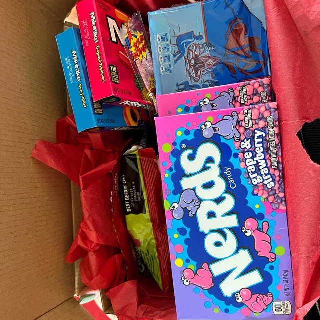 Caja variada XXL de dulces y chocolate americanos, caja de regalo dulce  americano con mensaje personalizado para cumpleaños, ocasiones especiales,  golosinas de EE. UU. -  México