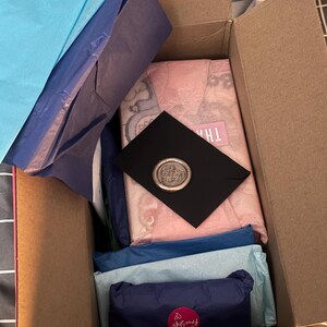 Taeyeong added a photo of their purchase