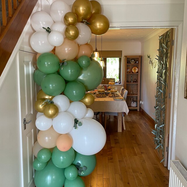 Unisun Kit Arche Ballons Vert Sauge Doré 137 Pièces - Guirlande Ballons Blanc Sable Pour Mariage, Anniversaire, Baby Shower Boho