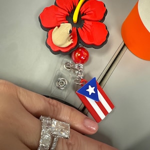 Maylinne added a photo of their purchase