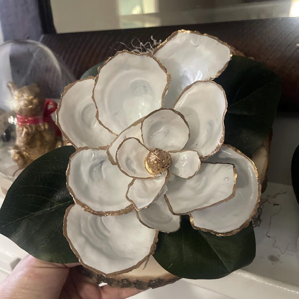 Magnolia Natural Oyster Shell Wreath - Etsy