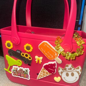 Alianna added a photo of their purchase