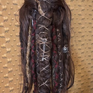 ジャックスパロウ ウィッグ ヴィンテージ パーツ 装飾 グレーヘアのジャック・スパロウのウィッグ、スクリーンに忠実な