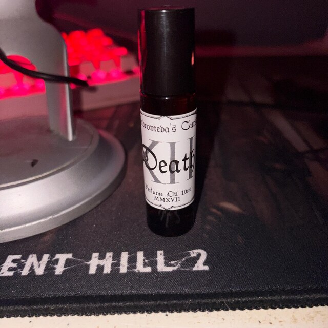 High Priestess - Incense, Dragons Blood, Moss - Rollerball Perfume