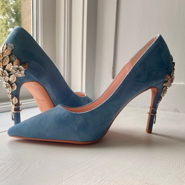 emerald green satin shoes