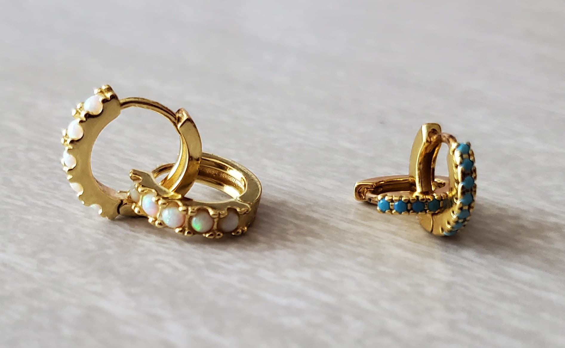 Turquoise Huggie Earrings • Small Hoop Earrings • Perfect Boho Gemstone Earrings • Summer Earrings • Birthday Gift for Her • ER144