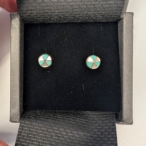 Tiphany added a photo of their purchase
