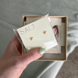 Savannah added a photo of their purchase