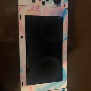 Kaitlyn added a photo of their purchase