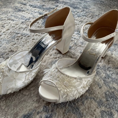 Bridal Shoes Lace Tulle Design Short Heels Casual Brides Wedding Shoes ...