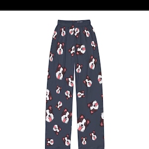 Viktoria added a photo of their purchase