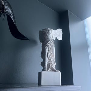 Winged Victory, Nike of Samothrace - Etsy 日本