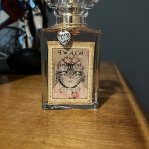 アイム・ア・キャット・パフューム：レッドベリー＆ローズの