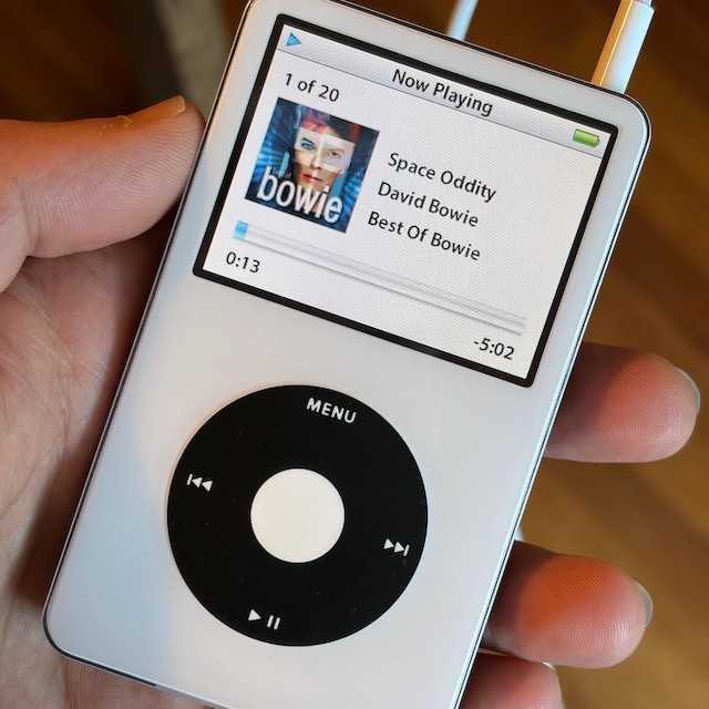 Apple Ipod 5th or 5.5 Generation Video Classic Custom White