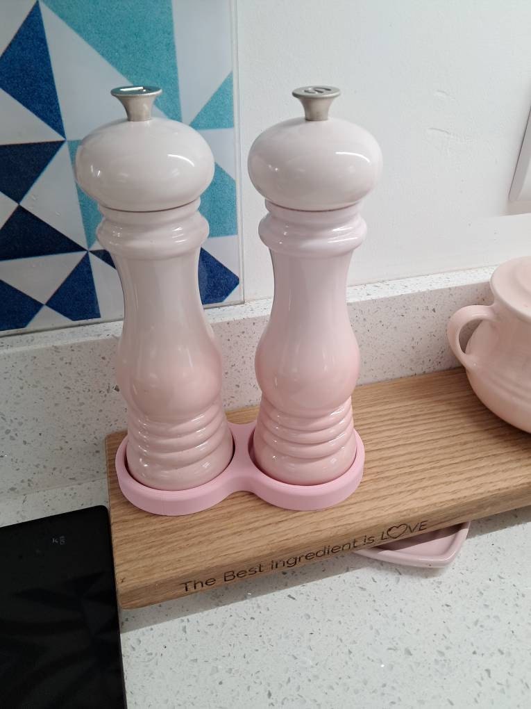 Le Creuset Salt & Pepper STAND ONLY | Gift | Present | Kitchen Accessory | salt pepper | Christmas gift, Xmas, Secret santa, stocking filler