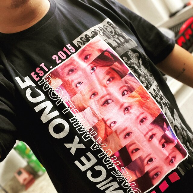 TWICE ユニセックス シャツ、TWICE ONCE グラフィック T シャツ - Etsy