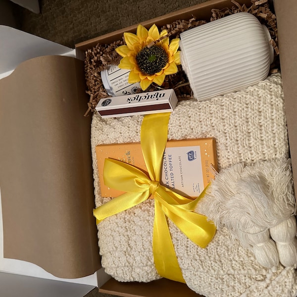 Fall Gift Box for Women, Hug in A Box, Self Care Package, Fall Gift ...