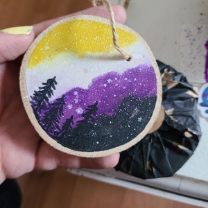 Hannah added a photo of their purchase