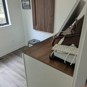 Lewis lade till en bild av sitt köp