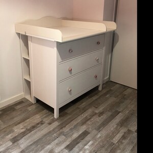 Puckdaddy Liján, Cambiador compatible con cómodas IKEA Hemnes, etc., Cambiador con revestimiento de madera MDF blanco