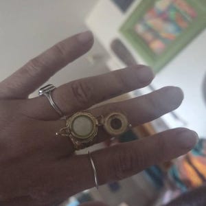 lyndsey added a photo of their purchase