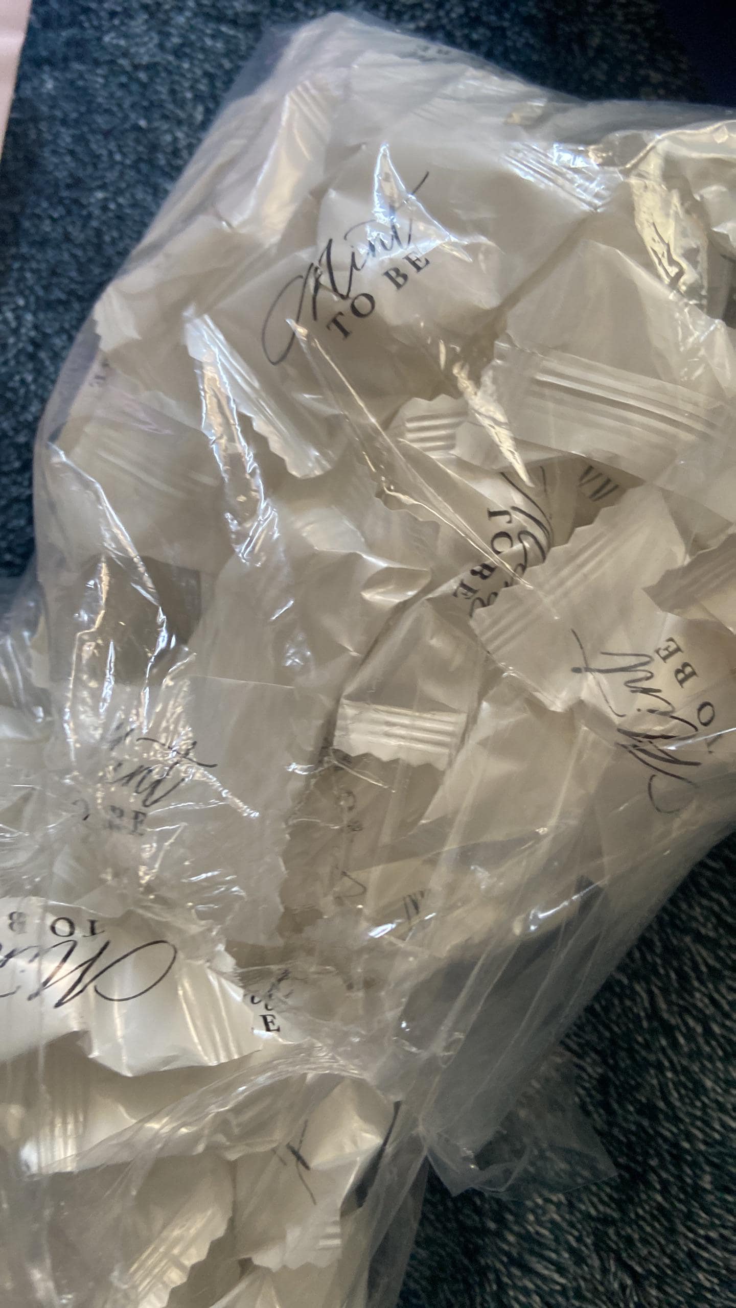 Mint To Be White Mints BULK SETS - Weiße Buttermints - Preiswertes Hochzeitsgeschenk - Einzeln verpackte Hochzeitssüßigkeiten - Hochzeitsminze