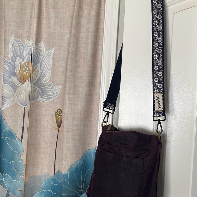 Waxed Canvas Shoulder Bag | Medium Sized Crossbody Bag