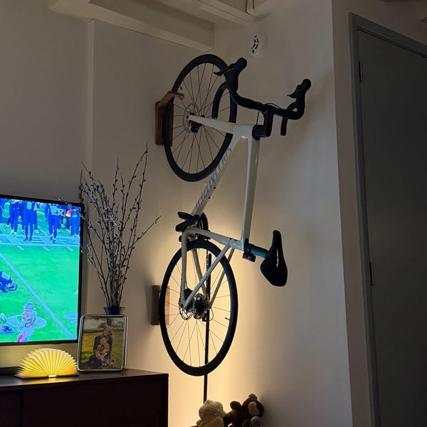 Tokyo Wood Bike Rack Wall Mount / Vertikal Wall Hook Bike Storage - Etsy