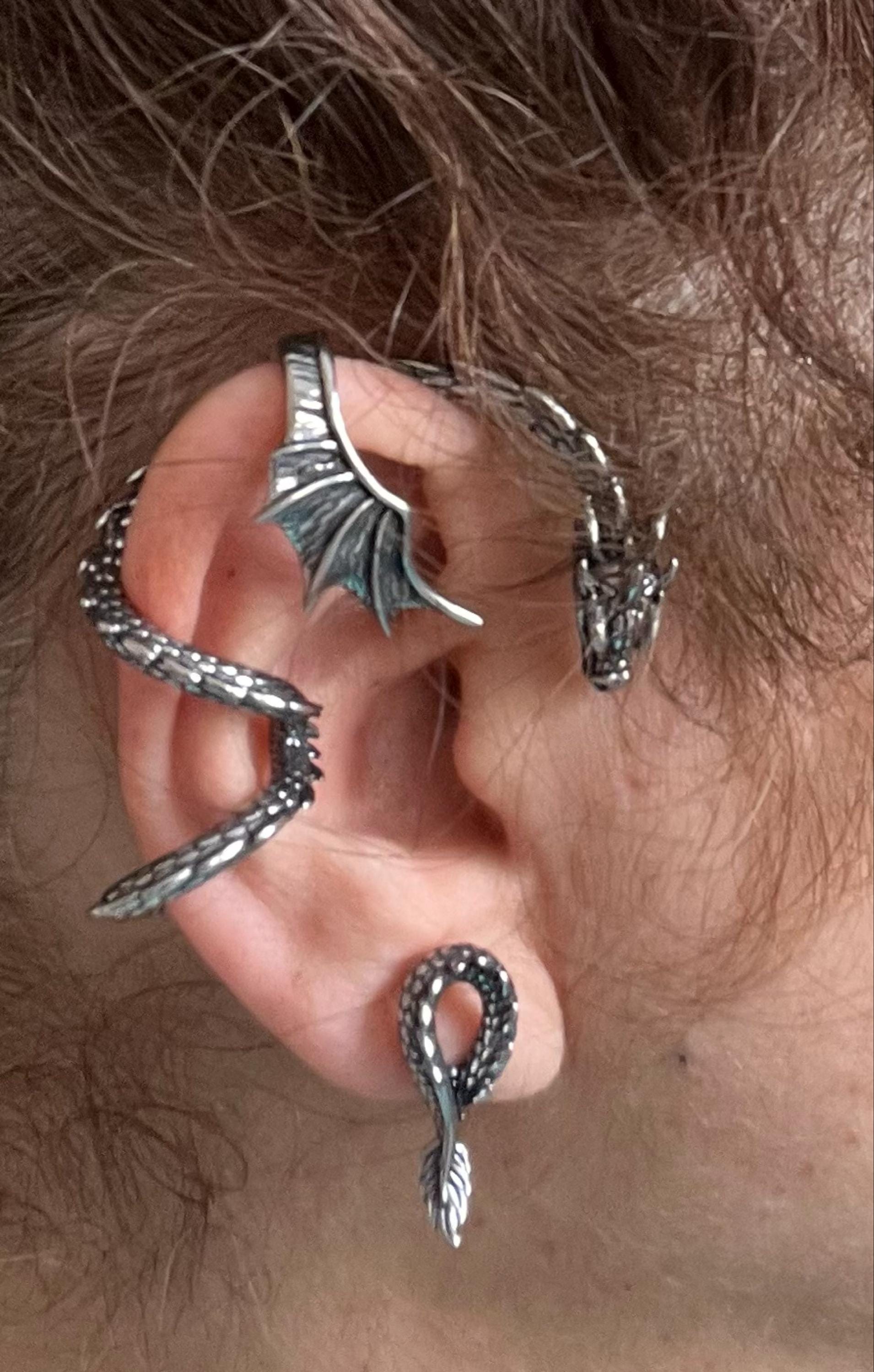 NO PIERCING Dragon cuff with large wing in Gold  Dragon earrings, Dragon ear cuff, Black Dragon, Dragon ear wrap