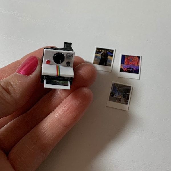 1:6 Scale Instant Camera PLUS 4 Custom Pictures! Custom Photos for ...