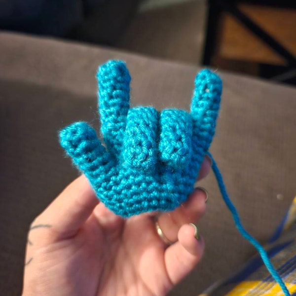 Crochet Hands Pattern by Lilac Fiber Art - Etsy