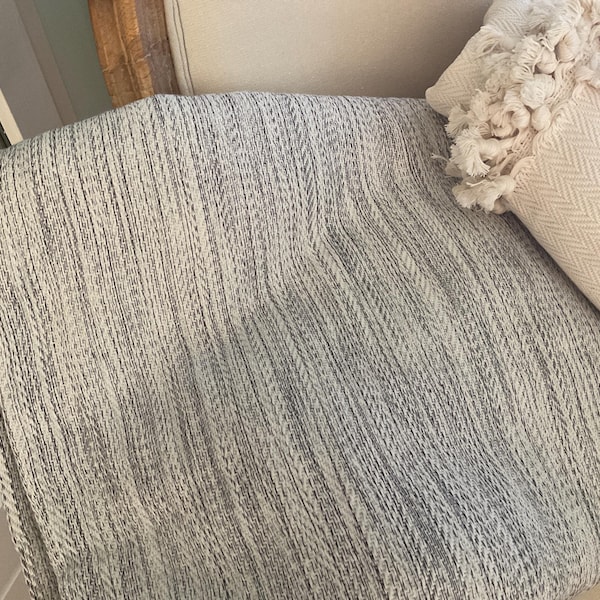 Soft Knitted Woven Tassel Throw Blanket